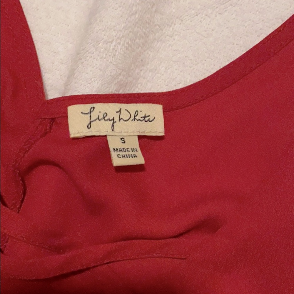 Red blouse - Picture 2 of 3